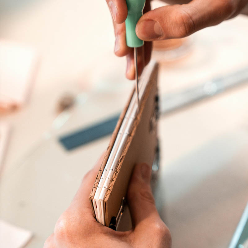 Fernando Ivorra © - Talleres encuadernación